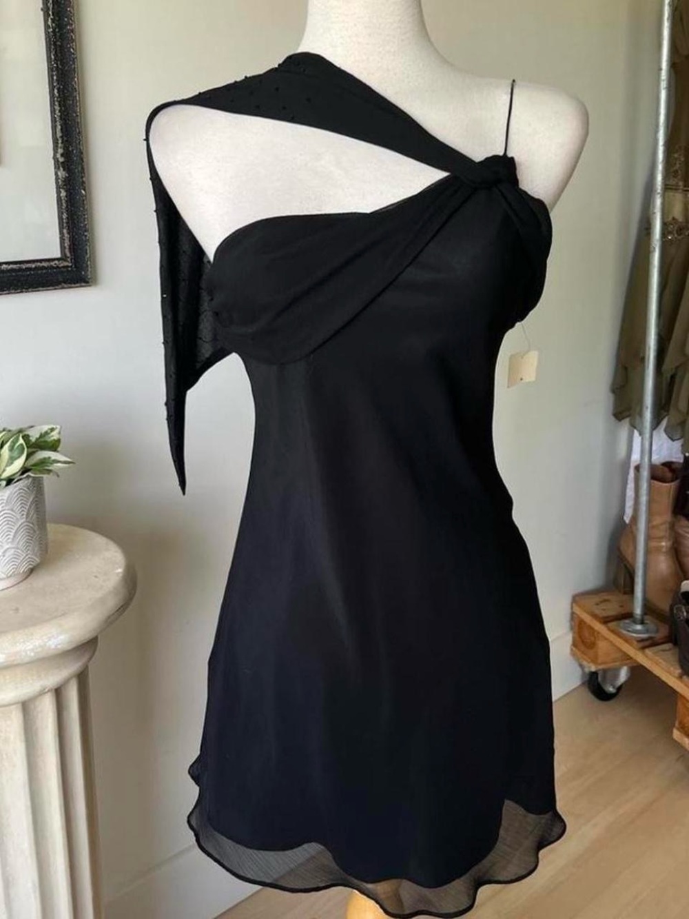 Vintage Black Asymmetrical One-Shoulder Chiffon Scarf Knot Mini Dress